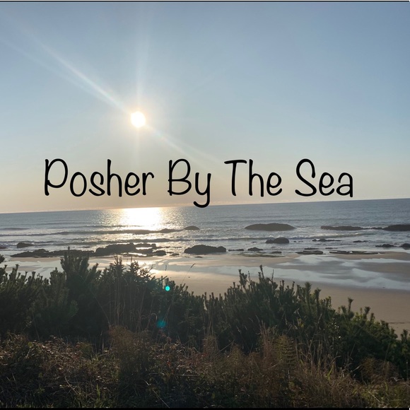 Welcome To My Closet! - Picture 2 of 6